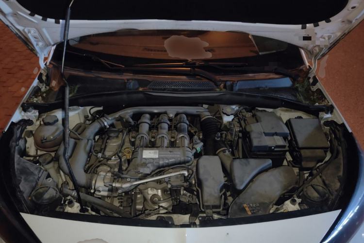 Used Buick Excelle 2020 15N CVT Elite Edition Engine Bay