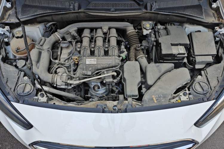 Used Buick Excelle 2020 15N CVT Elite Edition Engine Bay