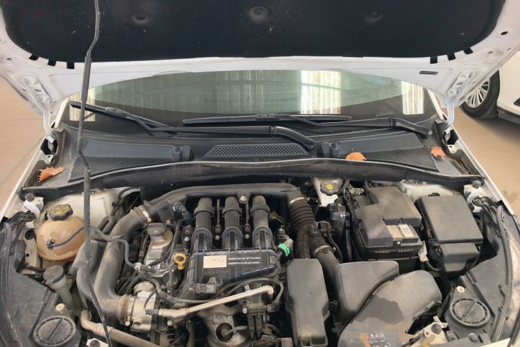 Used Buick Excelle 2020 15N CVT Elite Edition Engine Bay