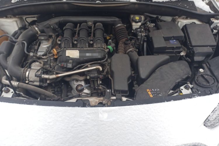 Used Buick Excelle 2020 15N CVT Elite Edition Engine Bay