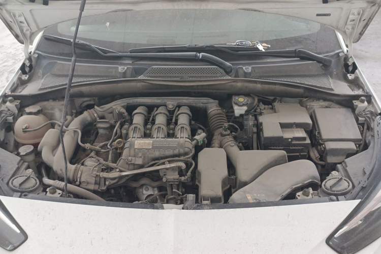 Used Buick Excelle 2020 15N CVT Elite Edition Engine Bay