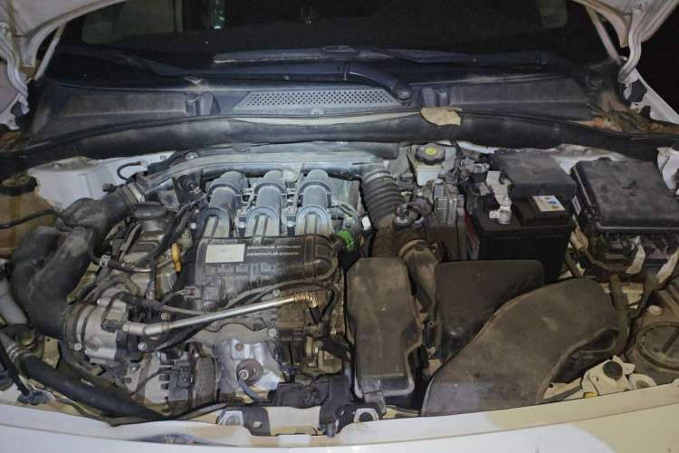 Used Buick Excelle 2020 15N CVT Elite Edition Engine Bay