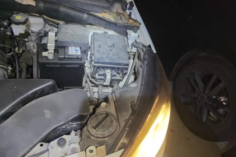 Used Buick Excelle 2020 15N CVT Elite Edition Engine Bay Left