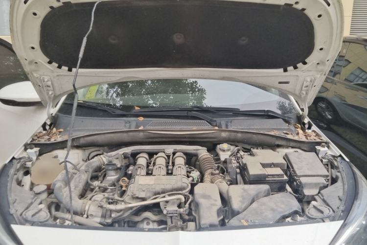 Used Buick Excelle 2020 15N CVT Elite Edition Engine Bay