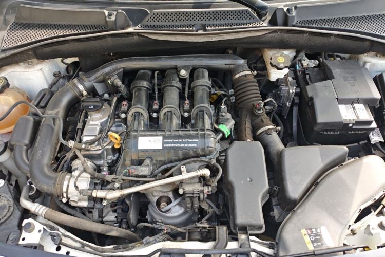 Used Buick Excelle 2020 15N CVT Elite Edition Engine Bay