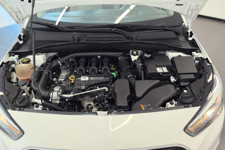 Used Buick Excelle 2020 15N CVT Elite Edition Engine Bay
