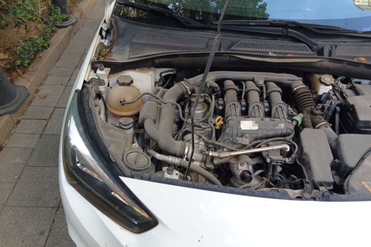 Used Buick Excelle 2020 15N CVT Elite Edition Engine Bay Right