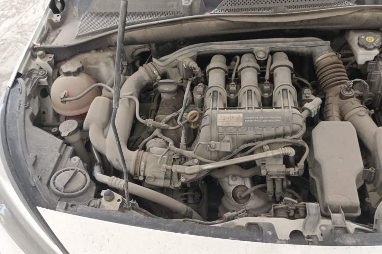 Used Buick Excelle 2020 15N CVT Elite Edition Engine Bay Right