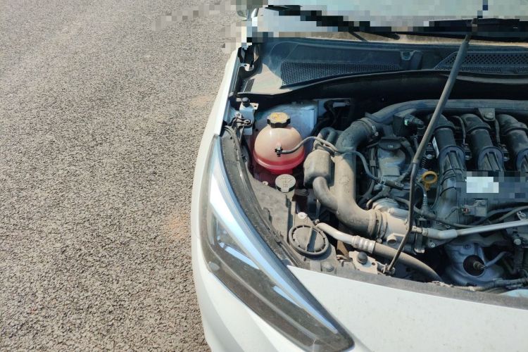 Used Buick Excelle 2020 15N CVT Elite Edition Engine Bay Right