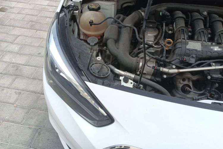 Used Buick Excelle 2020 15N CVT Elite Edition Engine Bay Right