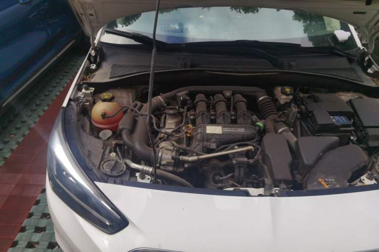 Used Buick Excelle 2020 15N CVT Elite Edition Engine Bay Right
