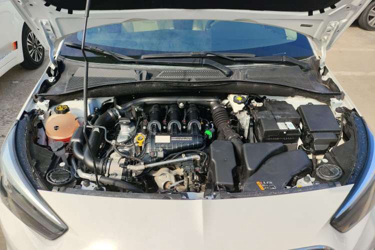 Used Buick Excelle 2020 15N CVT Elite Edition Engine Bay