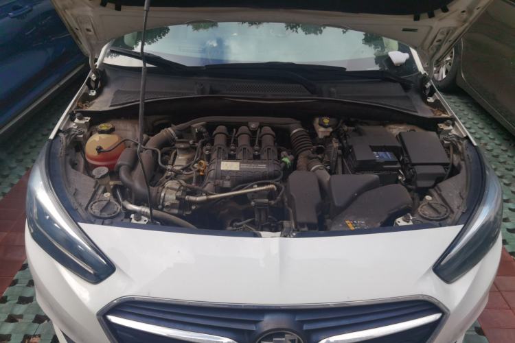Used Buick Excelle 2020 15N CVT Elite Edition Engine Bay