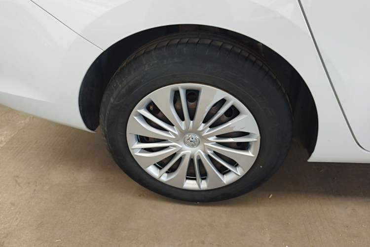 Used Buick Excelle 2020 15N CVT Elite Edition Exterior 5