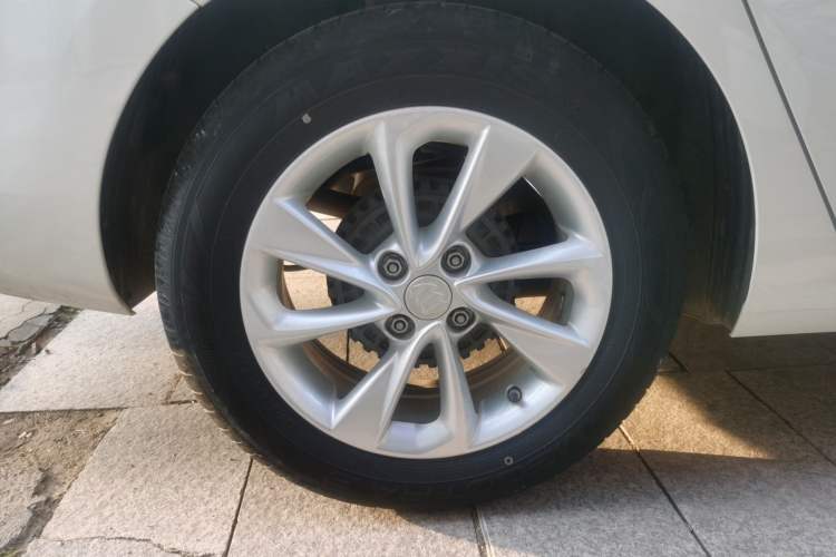 Used Buick Excelle 2020 15N CVT Elite Edition Exterior 8