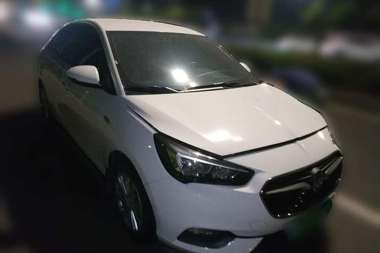 Used Buick Excelle 2020 15N CVT Elite Edition Front Right 45 Deg