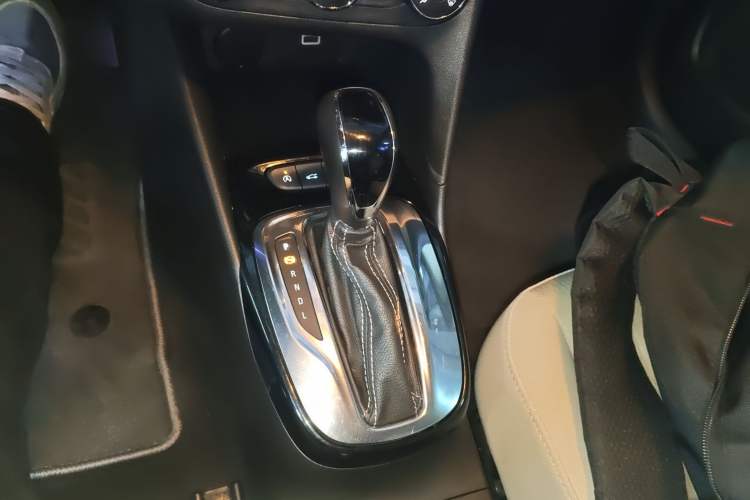 Used Buick Excelle 2020 15N CVT Elite Edition Gear Lever