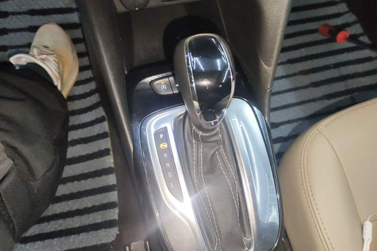 Used Buick Excelle 2020 15N CVT Elite Edition Gear Lever