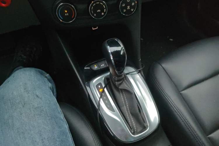 Used Buick Excelle 2020 15N CVT Elite Edition Gear Lever