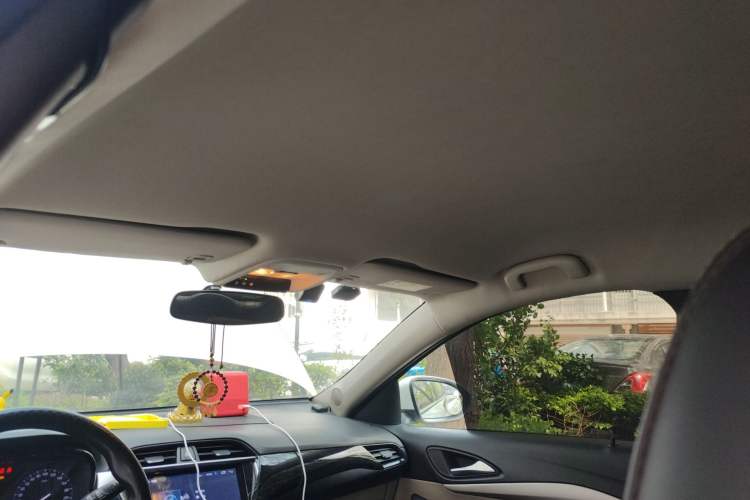 Used Buick Excelle 2020 15N CVT Elite Edition Headliner