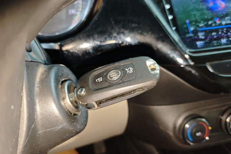 Used Buick Excelle 2020 15N CVT Elite Edition Interior 1