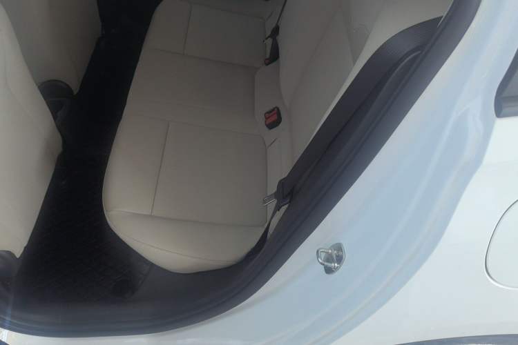 Used Buick Excelle 2020 15N CVT Elite Edition Interior 1