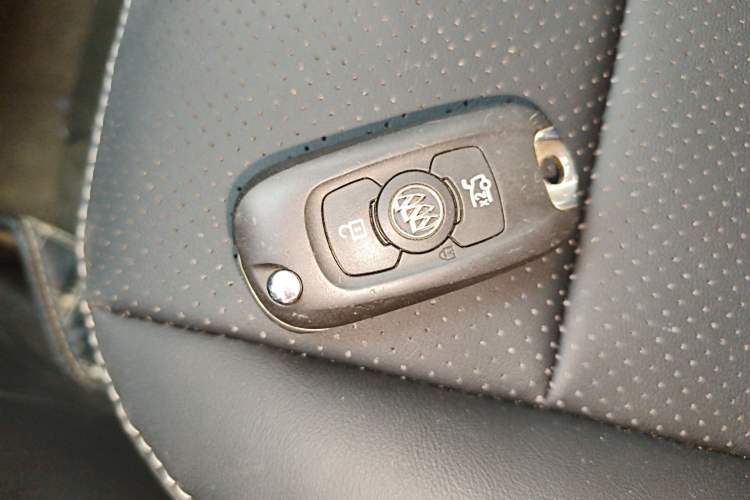 Used Buick Excelle 2020 15N CVT Elite Edition Interior 1