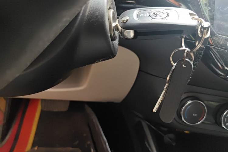 Used Buick Excelle 2020 15N CVT Elite Edition Interior 1