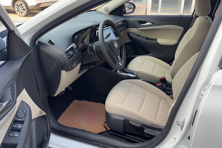Used Buick Excelle 2020 15N CVT Elite Edition Interior 1