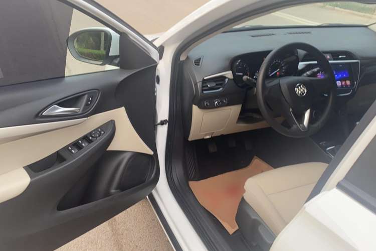Used Buick Excelle 2020 15N Manual Elite Version Interior 2
