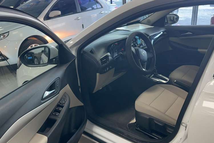 Used Buick Excelle 2020 15N CVT Elite Edition Interior 2