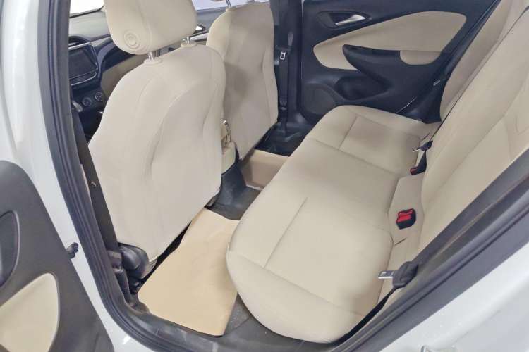 Used Buick Excelle 2020 15N CVT Elite Edition Interior 2