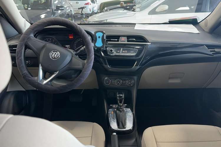 Used Buick Excelle 2020 15N CVT Elite Edition Interior 3