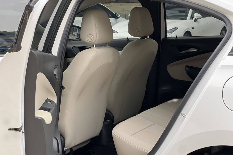 Used Buick Excelle 2020 15N CVT Elite Edition Interior 3
