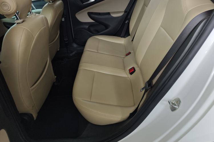 Used Buick Excelle 2020 15N CVT Elite Edition Interior 4