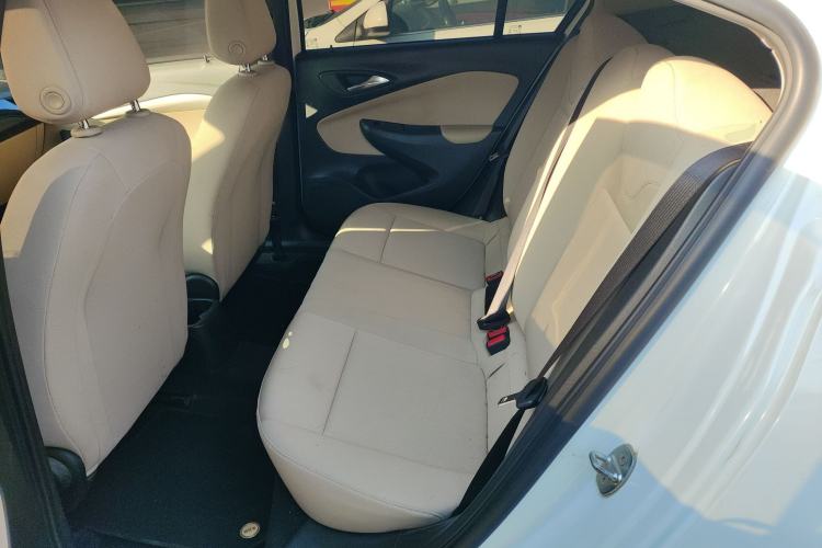 Used Buick Excelle 2020 15N CVT Elite Edition Interior 4