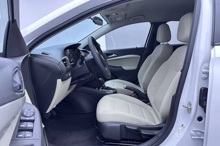 Used Buick Excelle 2020 15N CVT Elite Edition Interior 4