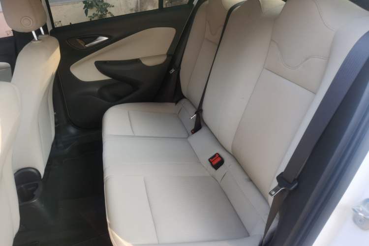 Used Buick Excelle 2020 15N CVT Elite Edition Interior 4