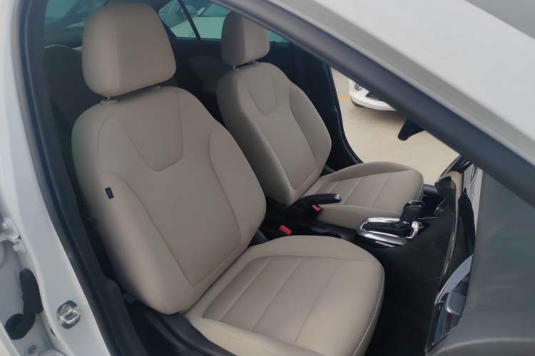 Used Buick Excelle 2020 15N CVT Elite Edition Interior 5