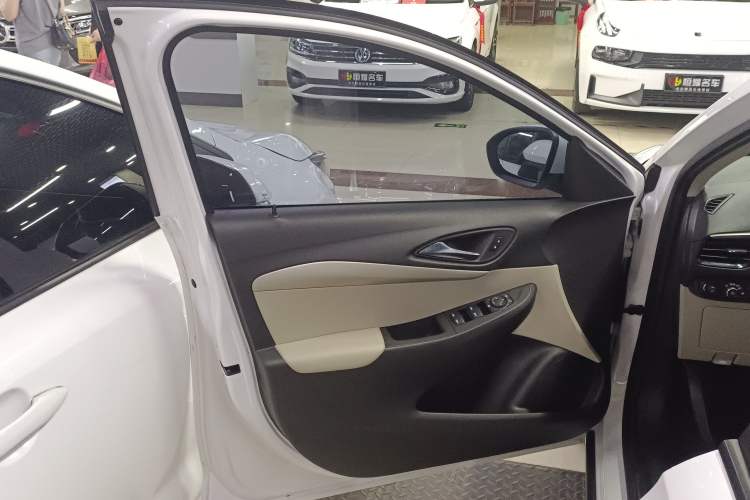 Used Buick Excelle 2020 15N CVT Elite Edition Left Front Door Interior
