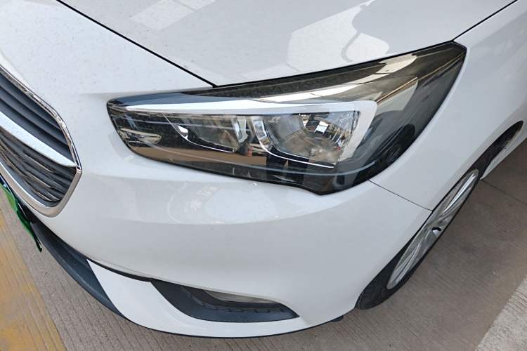 Used Buick Excelle 2020 15N CVT Elite Edition Left Front Headlight
