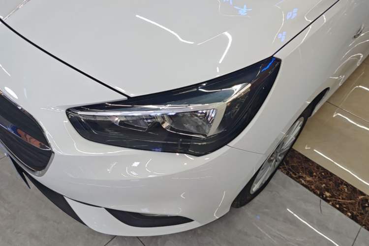 Used Buick Excelle 2020 15N CVT Elite Edition Left Front Headlight