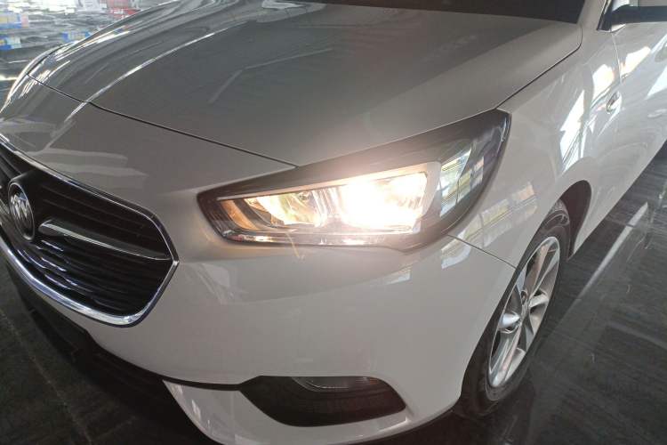 Used Buick Excelle 2020 15N CVT Elite Edition Left Front Headlight