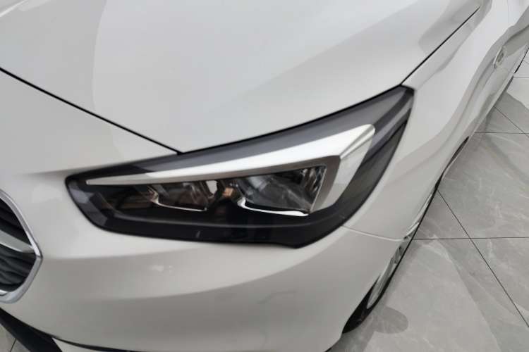 Used Buick Excelle 2020 15N CVT Elite Edition Left Front Headlight