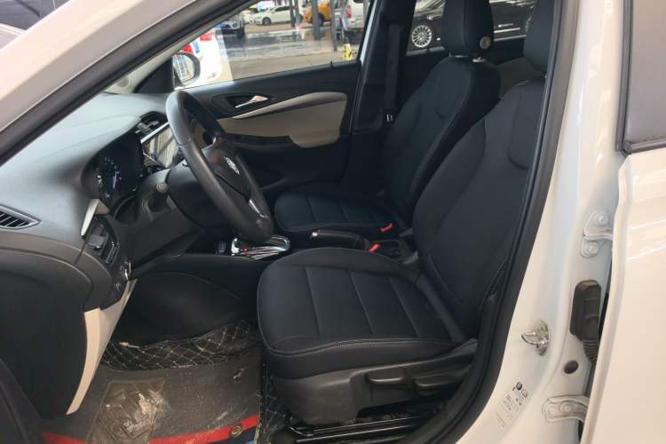 Used Buick Excelle 2020 15N CVT Elite Edition Left Front Seat
