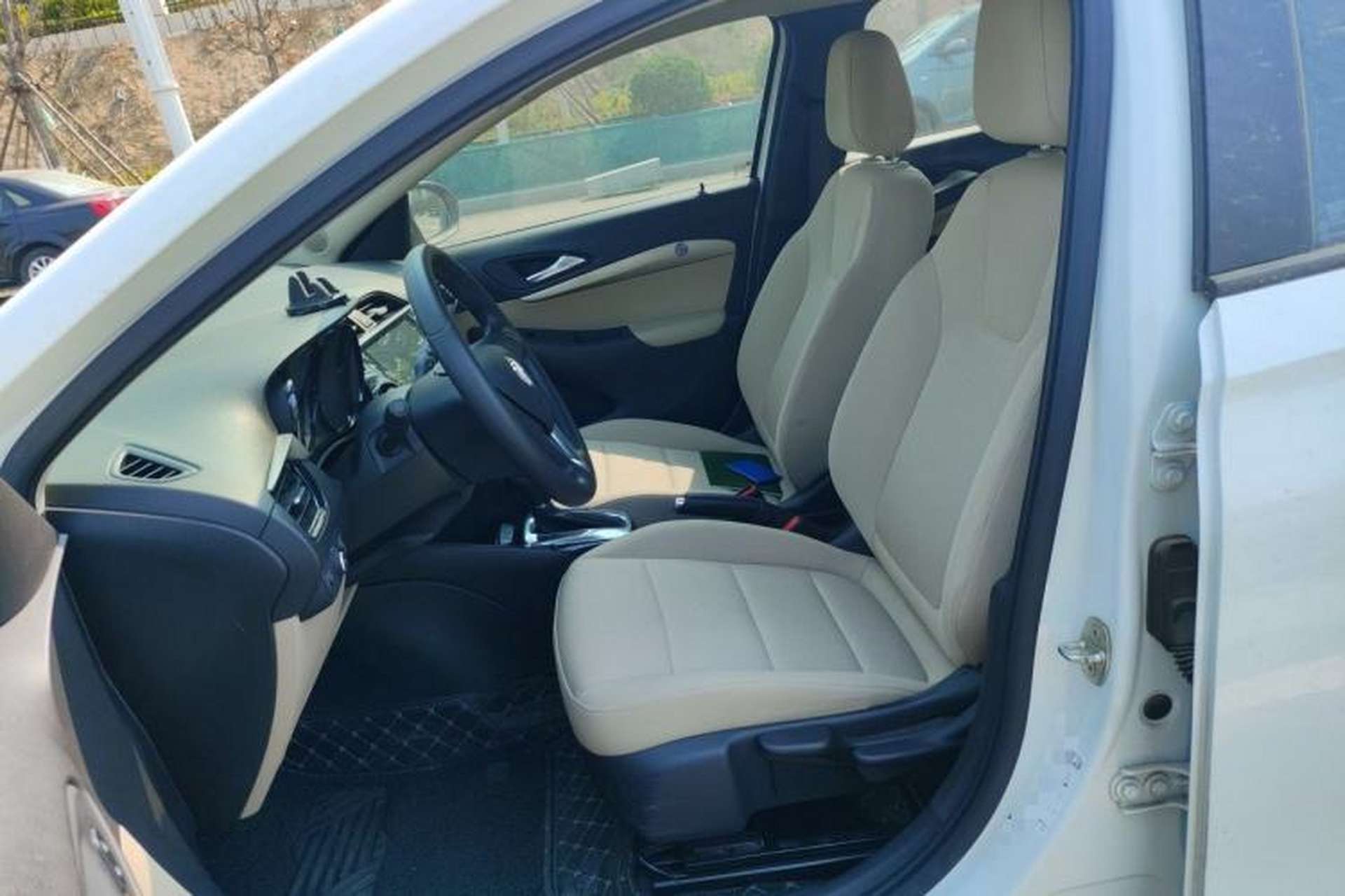 Used Buick Excelle 2020 15N CVT Elite Edition Left Front Seat