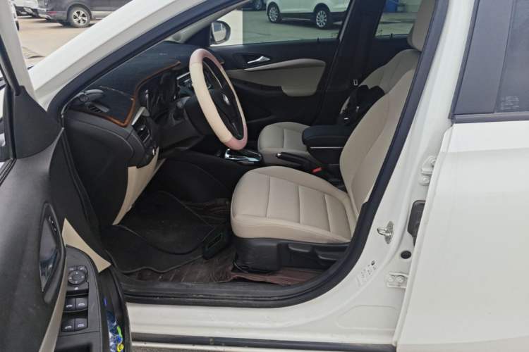 Used Buick Excelle 2020 15N CVT Elite Edition Left Front Seat
