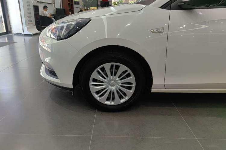 Used Buick Excelle 2020 15N CVT Elite Edition Left Front Wheel Hub
