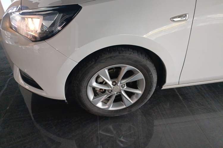 Used Buick Excelle 2020 15N CVT Elite Edition Left Front Wheel Hub