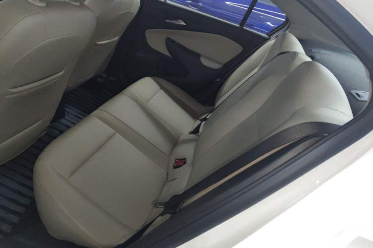 Used Buick Excelle 2020 15N CVT Elite Edition Left Rear Seat